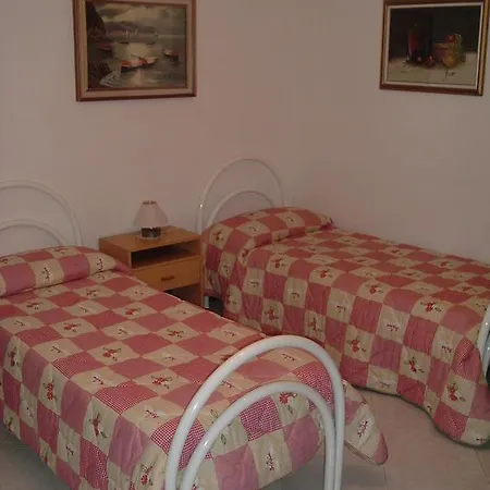 La Perla Del Mare Bed & Breakfast *
